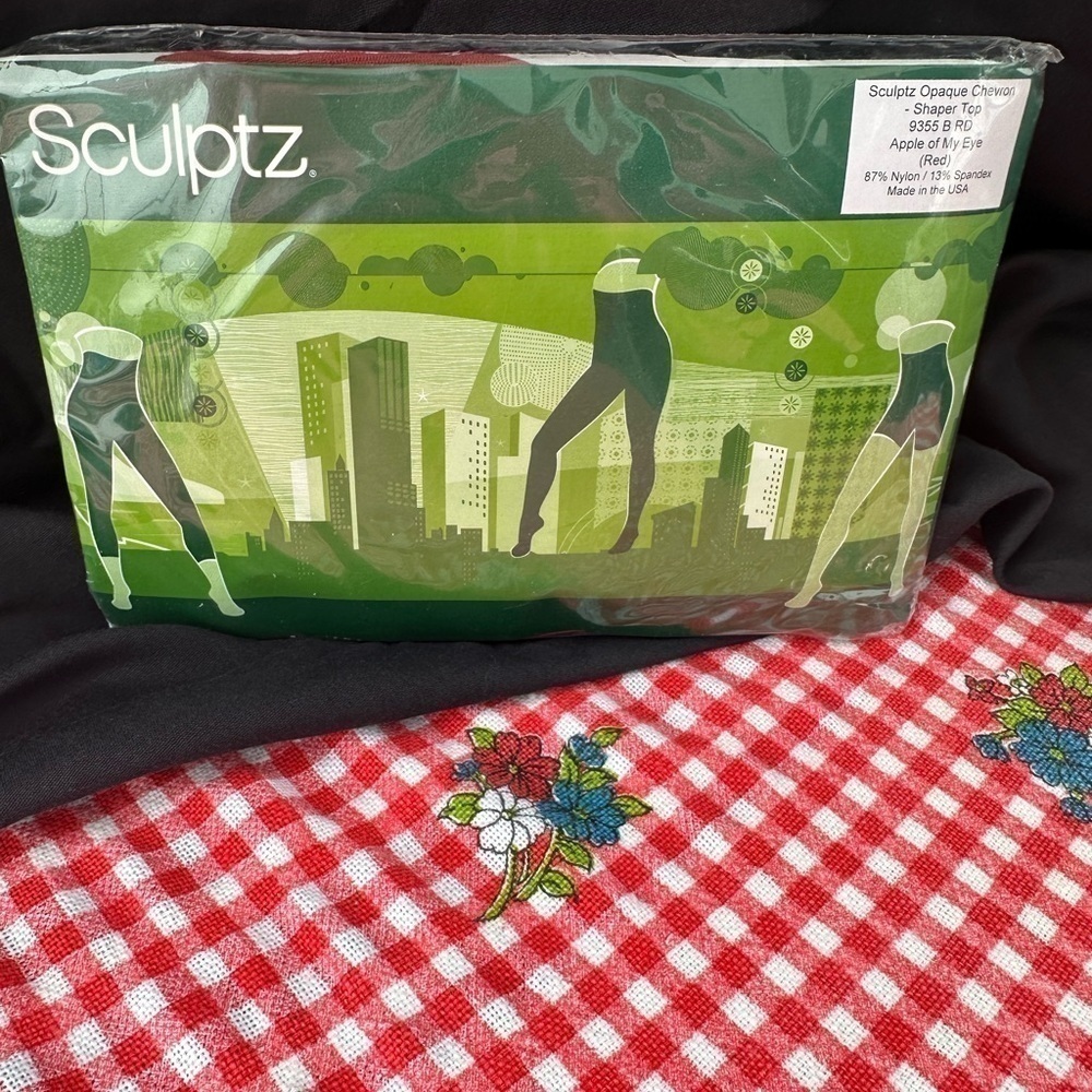 Sculptz Opaque Chevron‎ Shaper Top Tights Red Apple of My Eye 9355 B RD New